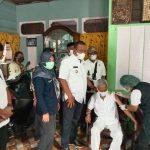 Wali Kota Sibolga Turun Langsung Lakukan Vaksinasi “Door to Door”