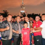 Final Pertandingan Sepak Bola ‘Bupati Cup’ Berakhir Adu Penalti; Bina Remaja FC Juara 1 dengan Hadiah Rp100 Juta, Porgemas FC Runner Up