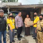 FajarPaper Serahkan Bantuan 1500 Paket Sembako Untuk Desa Kalijaya