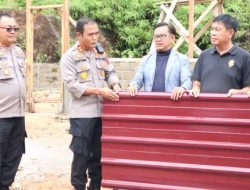Polri Peduli, Kapolres Sibolga Bantu Pembangunan TK Pancasila di Aek Parombunan