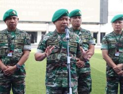 Babinsa Pulau Mursala Tapteng Menerima Perahu Motor Yang Diberikan Oleh KSAD Jenderal Dudung.