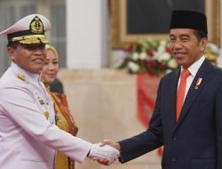 Presiden Jokowi Resmi Melantik Laksamana Muhammad Ali Sebagai KSAL yang Baru