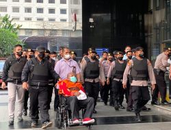 Beda Mahfud dan Komnas HAM soal Kondisi Papua Usai Lukas Enembe Ditangkap
