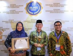UHC AWARD 2023: Peserta JKN Capai 98,07 %, Pemkab Bekasi Diganjar Penghargaan Kemenko PMK