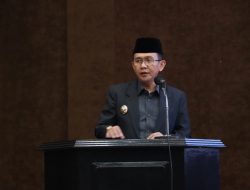 Pj Bupati Bekasi Lantik 20 Kepala UPTD Puskesmas dan 60 Pejabat Fungsional