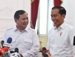 Beranda Nasional Kontrak Politik Ganjar dengan PDIP Diduga Bikin Jokowi Dukung Prabowo