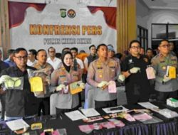 Polres Metro Bekasi Amankan 14 Orang Tersangka, Kasus Curanmor, Begal, Dan Ganjal ATM