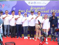 Jalan Sehat Bersama TPPK, Pj Bupati Bekasi Ajak Seluruh Guru Cegah Kekerasan di Sekolah