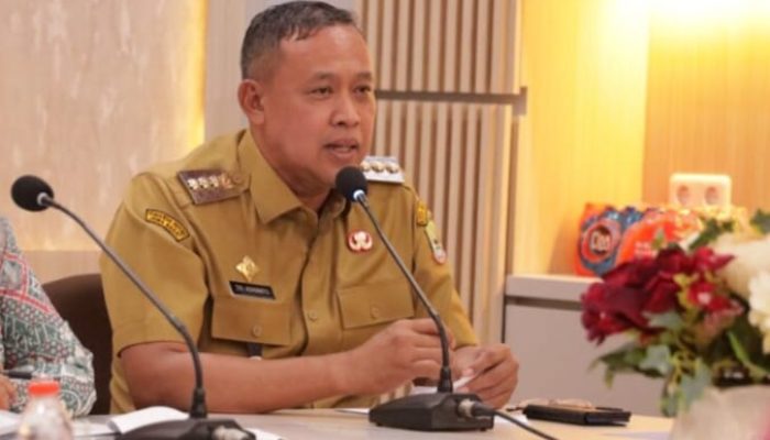 Walikota Bekasi, Tri Adhianto : Jika Syarat dan Ketentuan Yang di Terapkan Terpenuhi, Dana Hibah 100 Juta/RW Akan di Cairkan