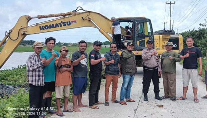 Pemdes Satriajaya Normalisasi Kali Irigasi Guna Meminimalisir Dampak Banjir