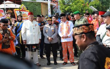 Plt Bupati Bekasi Asep Surya Atmaja Berkomitmen Menjaga Budaya Lokal Lewat Lebaran Bekasi
