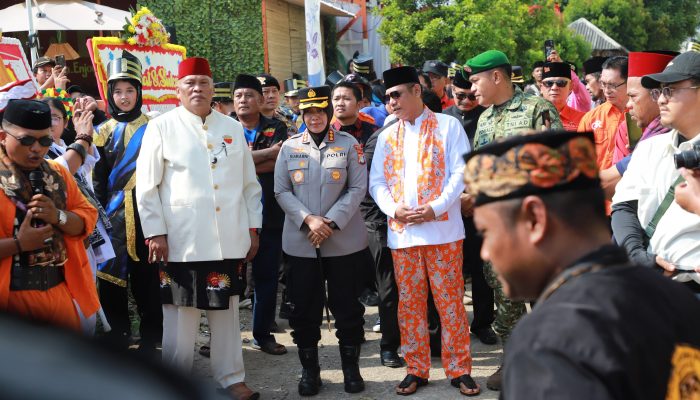 Plt Bupati Bekasi Asep Surya Atmaja Berkomitmen Menjaga Budaya Lokal Lewat Lebaran Bekasi