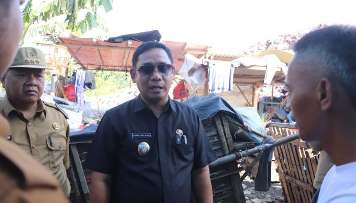 Respon Cepat Aduan Warga, Plt Bupati Bekasi Tutup TPS Ilegal di Tambun Utara