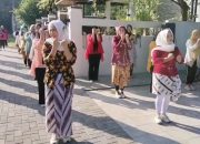 Kartini PKK Desa Muktiwari Gelar Senam Sehat Dengan Menggunakan Batik Ibu Kartini, Teti Karyati MPd: Pentingnya Kesehatan yang Berkelanjutan