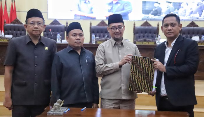 Pemkab Bekasi dan DPRD Sepakati Raperda Pelaksanaan Pertanggungjawaban APBD 2025, Perkuat Akuntabilitas Tata Kelola Keuangan Daerah