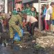 Kepala Desa Mangunjaya, Jayadi Said SE. Pimpin Jum’at Bersih di Jalan Raya Tambun-Tambelang