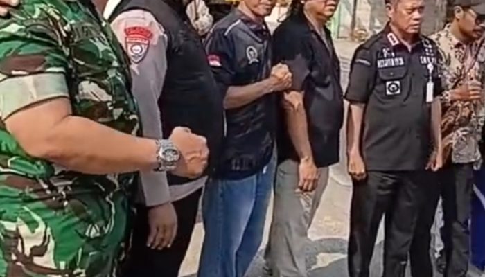 Ketua Solidaritas Wartawan Tambun (SWAT) Apresiasi Warga RW 02 Desa Setiadarma Antisipasi Banjir