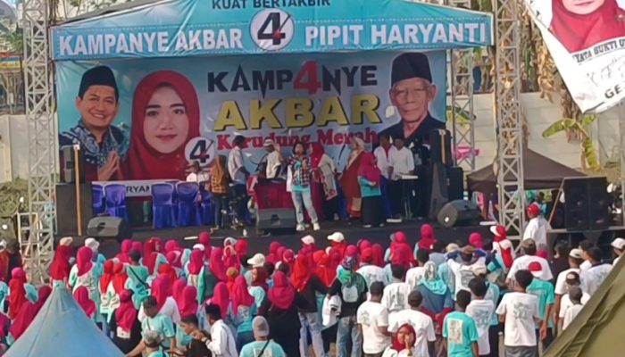 Dalam Kampanye Terbuka, Pipit Haryanti SE, I. Nomor 4. Simulasikan Cara Mencoblos No 4